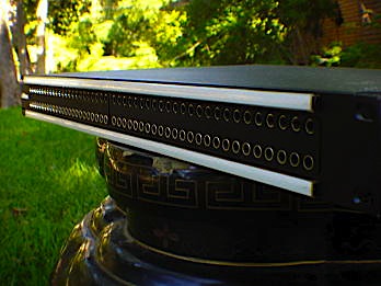 Bittree 1RU Half-Normal E3 Patchbay A  Bittree 1RU Half-Normal E3 Patchbay A